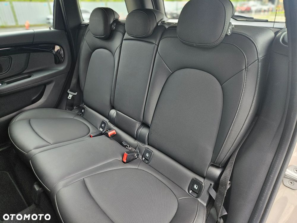 MINI Countryman Cooper ALL4 - 32