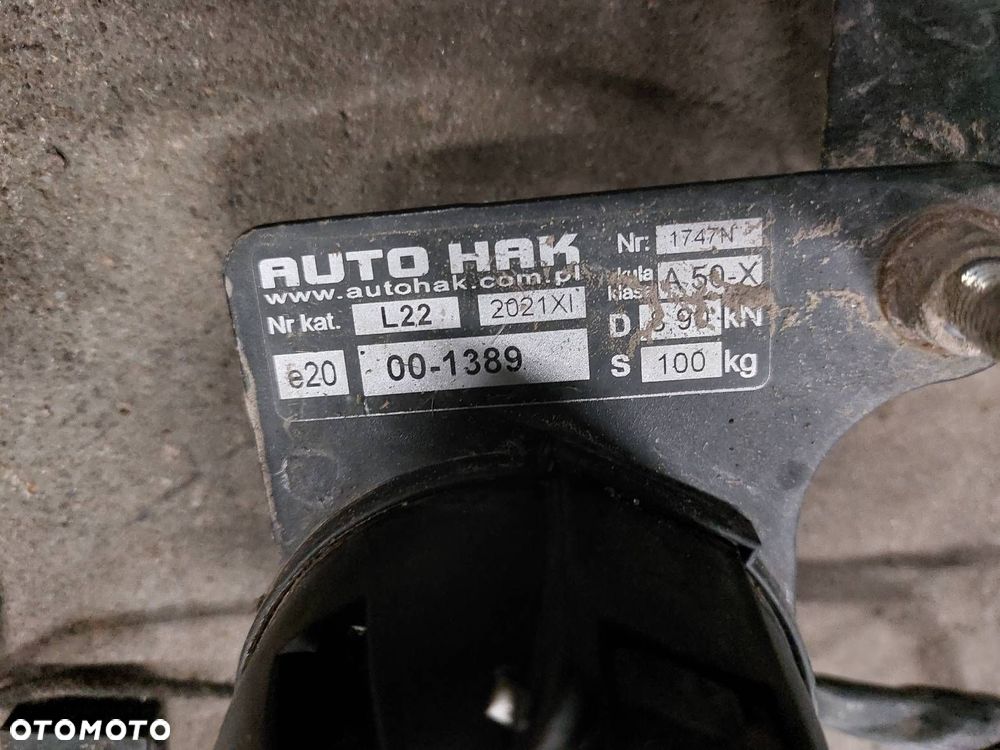 HAK HOLOWNICZY + TABLICZKA + WIĄZKA VOLVO C30 I - 3