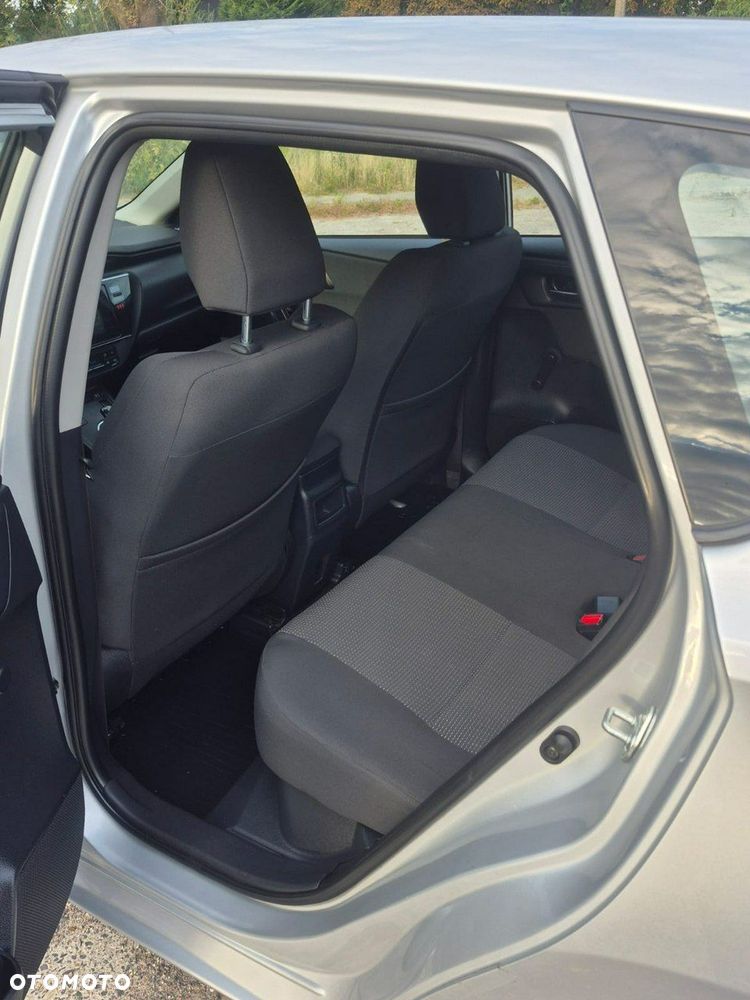 Toyota Auris - 10