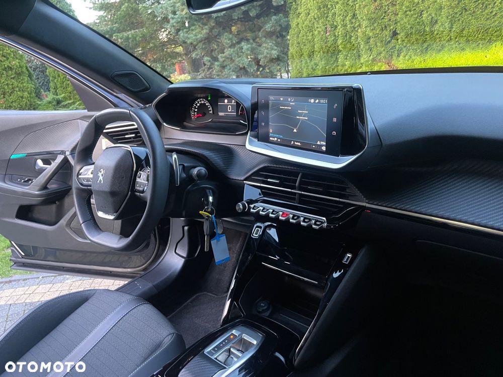 Peugeot 2008 1.5 BlueHDi Allure S&S EAT8 - 32