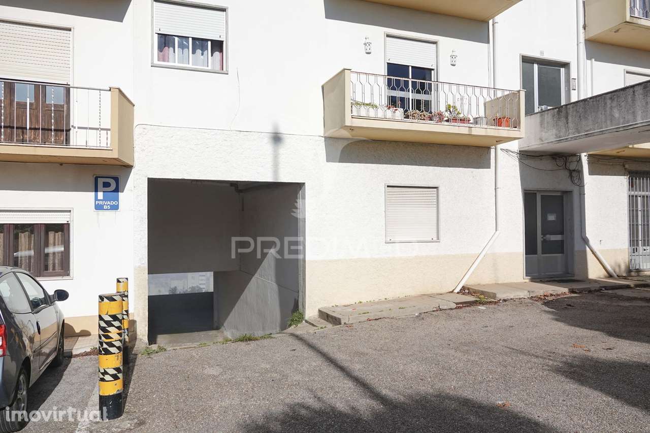 Estacionamento Coberto e Fechado, Abrantes. - Grande imagem: 3/14