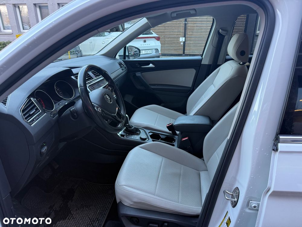 Volkswagen Tiguan Allspace 2.0 TSI 4Mot Highline DSG - 11