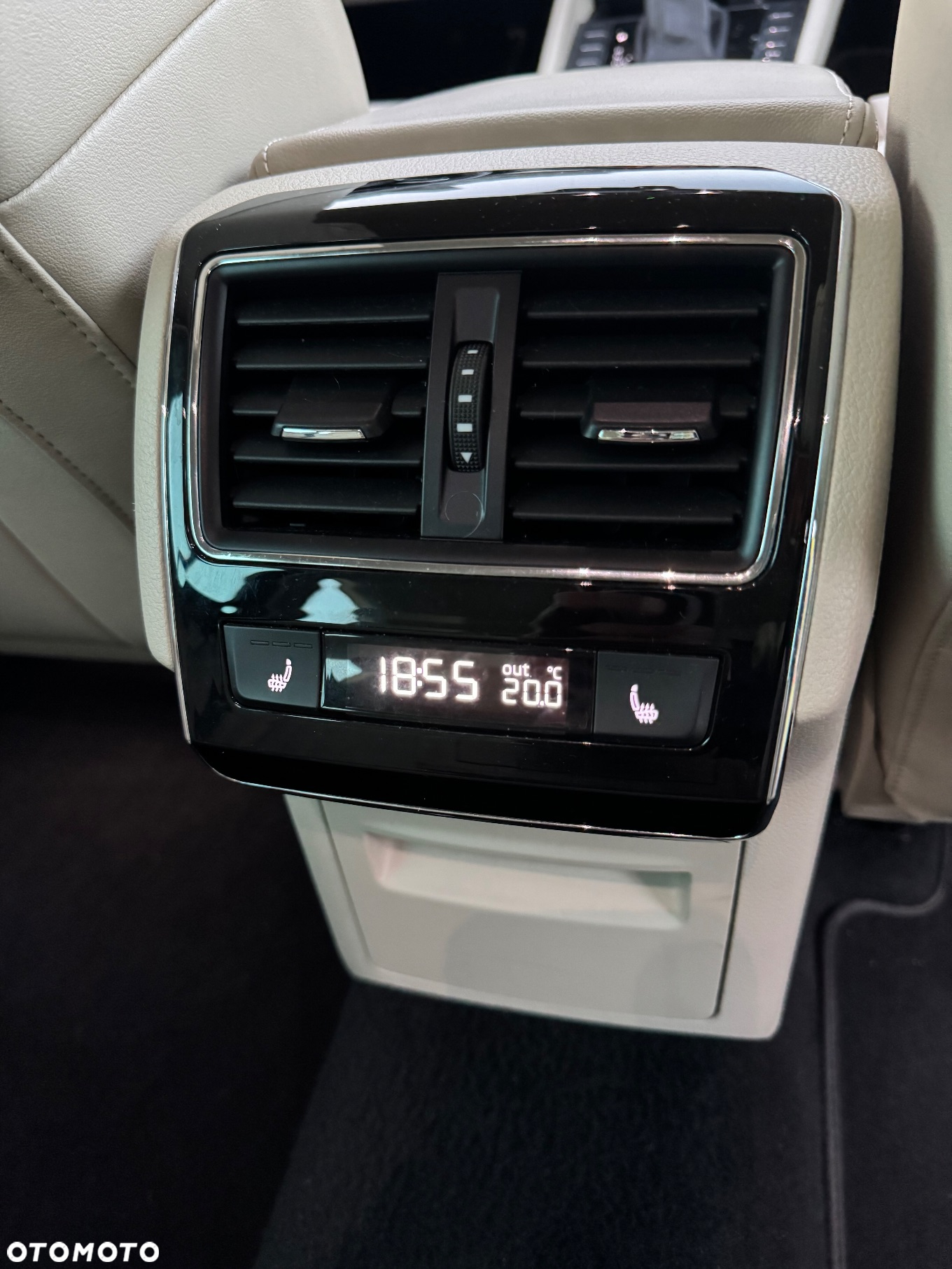 Skoda Superb Combi 2.0 TDI DSG Premium Edition - 15