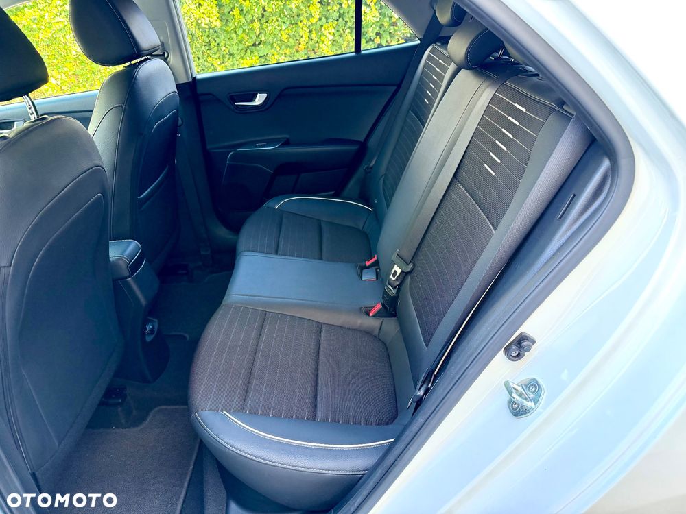 Kia Rio 1.0 T-GDI L - 10