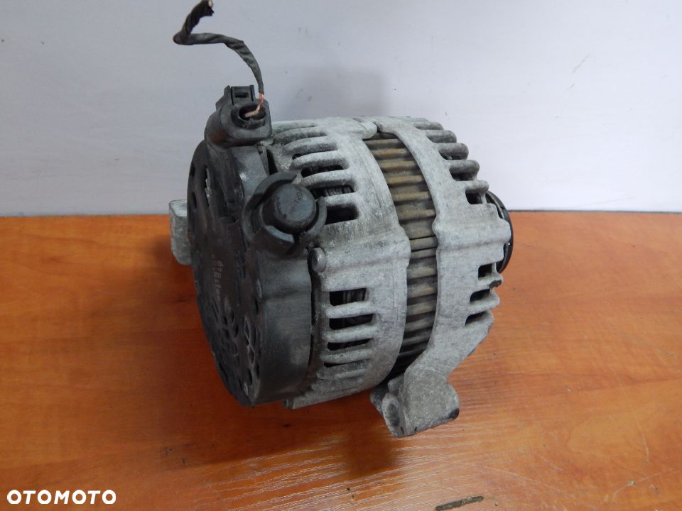 Alternator 2.4 2.5 benzyna Volvo v50 v70 s80 xc70 FORD 05-14 Łuków części - 2