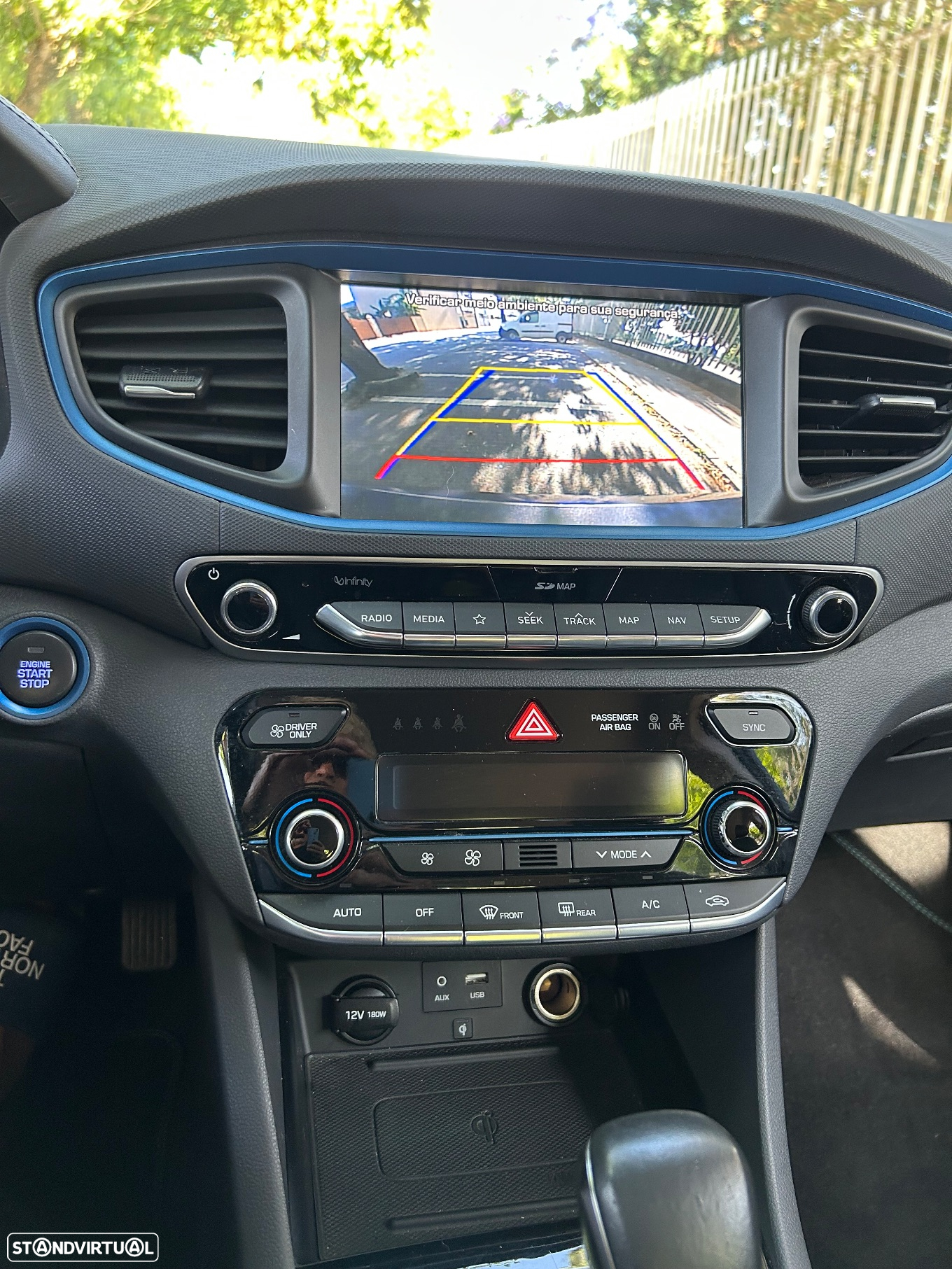 Hyundai Ioniq 1.6 GDI HEV Hybrid Tech - 10