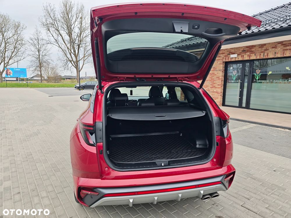 Hyundai Tucson 1.6 T-GDi HEV Executive 2WD - 11