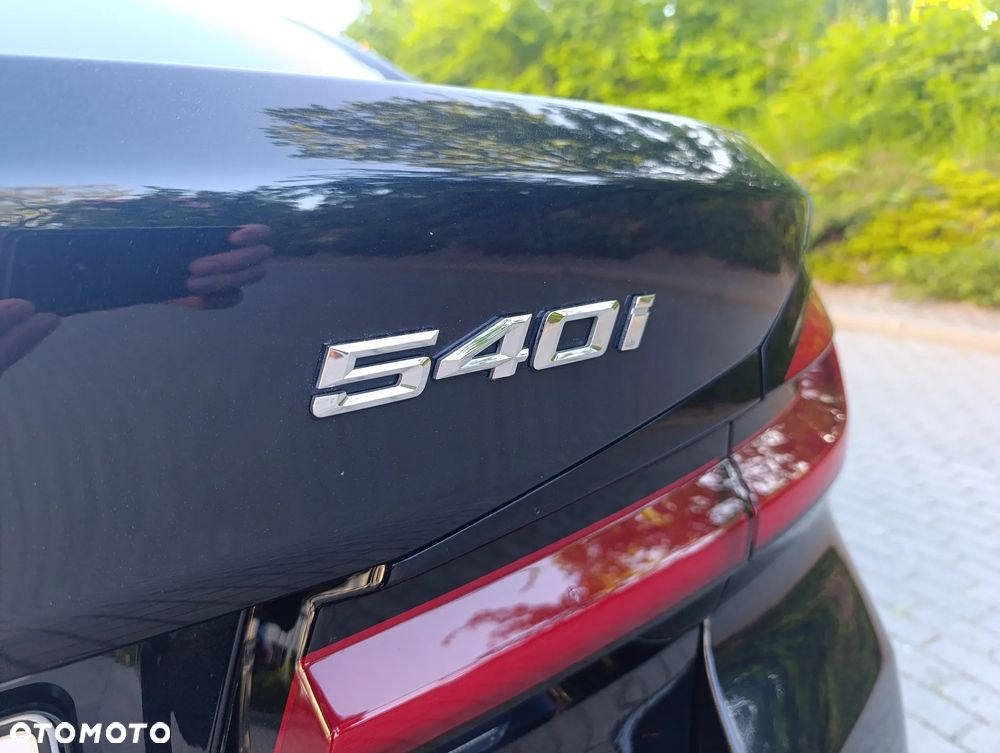 BMW Seria 5 540i xDrive M Sport Edition - 10