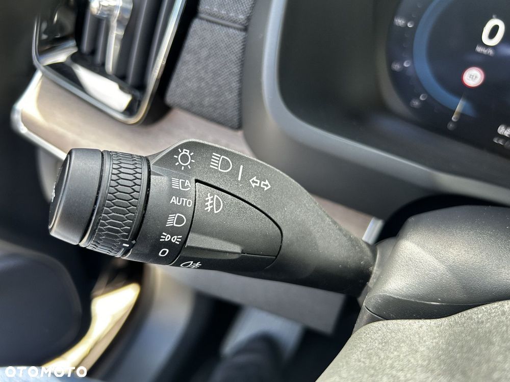 Volvo XC 90 - 23