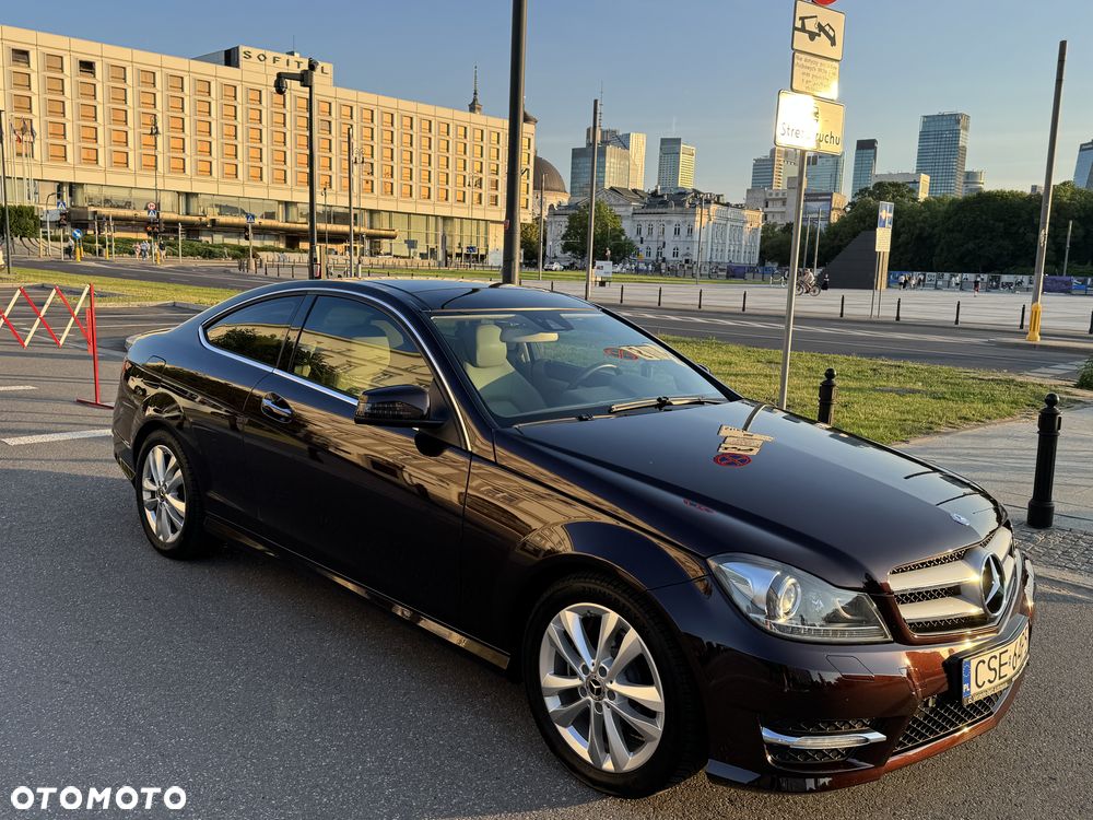 Mercedes-Benz Klasa C 250 CGI BlueEff - 5