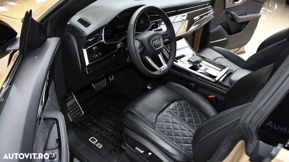 Audi Q8 - 12