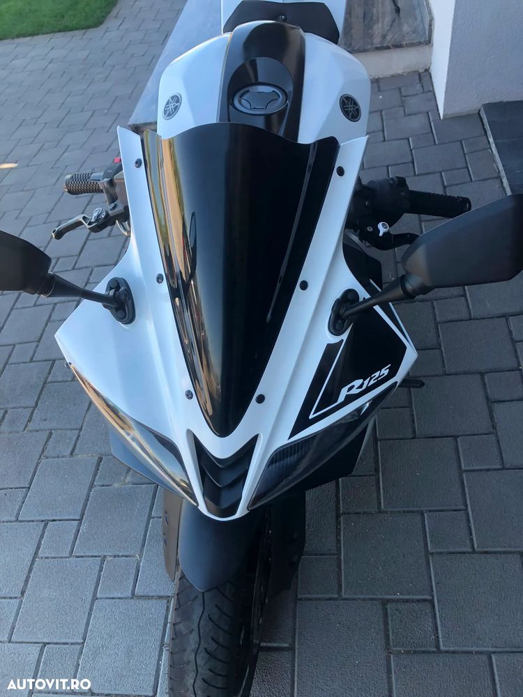 Yamaha YZF-R 125 - 10