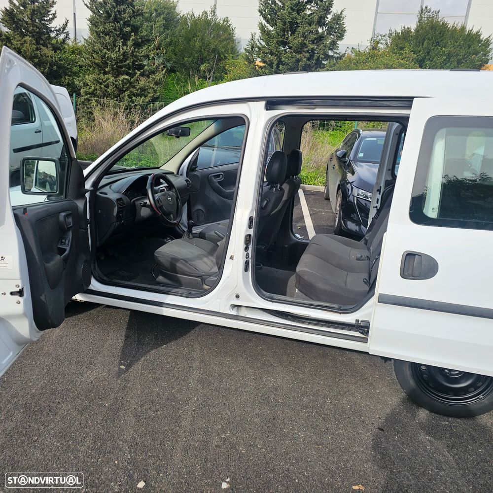 Opel Combo 1.3 CDTi - 21