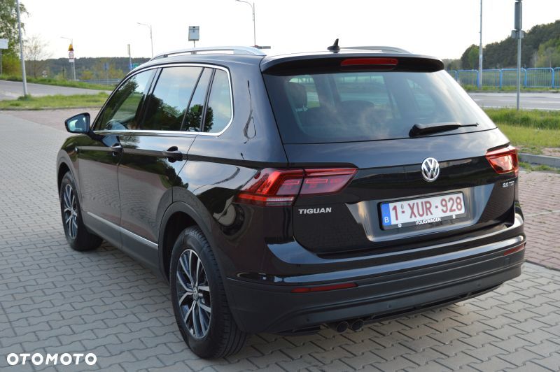 Volkswagen Tiguan - 9