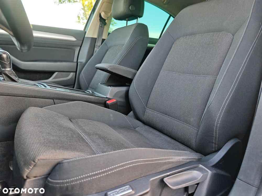 Volkswagen Passat 1.5 TSI OPF DSG Comfortline - 16