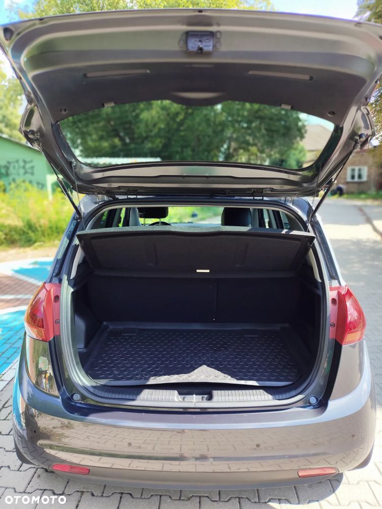 Kia Venga 1.4 Business Line - 10