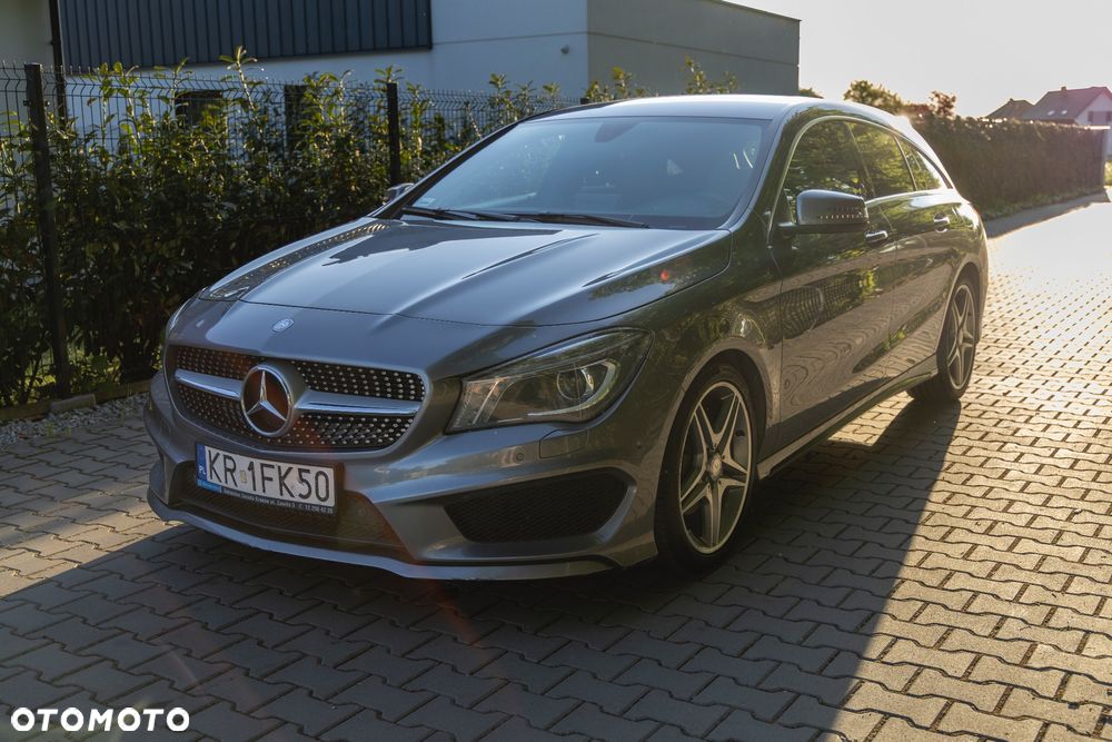 Mercedes-Benz CLA 200 7G-DCT AMG Line - 12