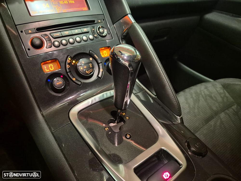 Peugeot 3008 1.6 HDi Sport CMP6 - 17