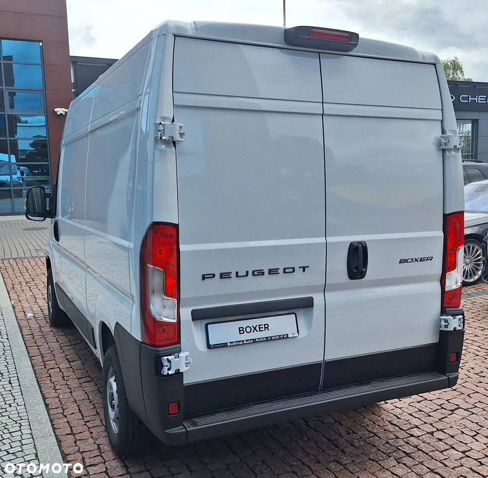 Peugeot Boxer Furgon L2H2 3.3T  Diesel 2.2 140 KM Manual - 8