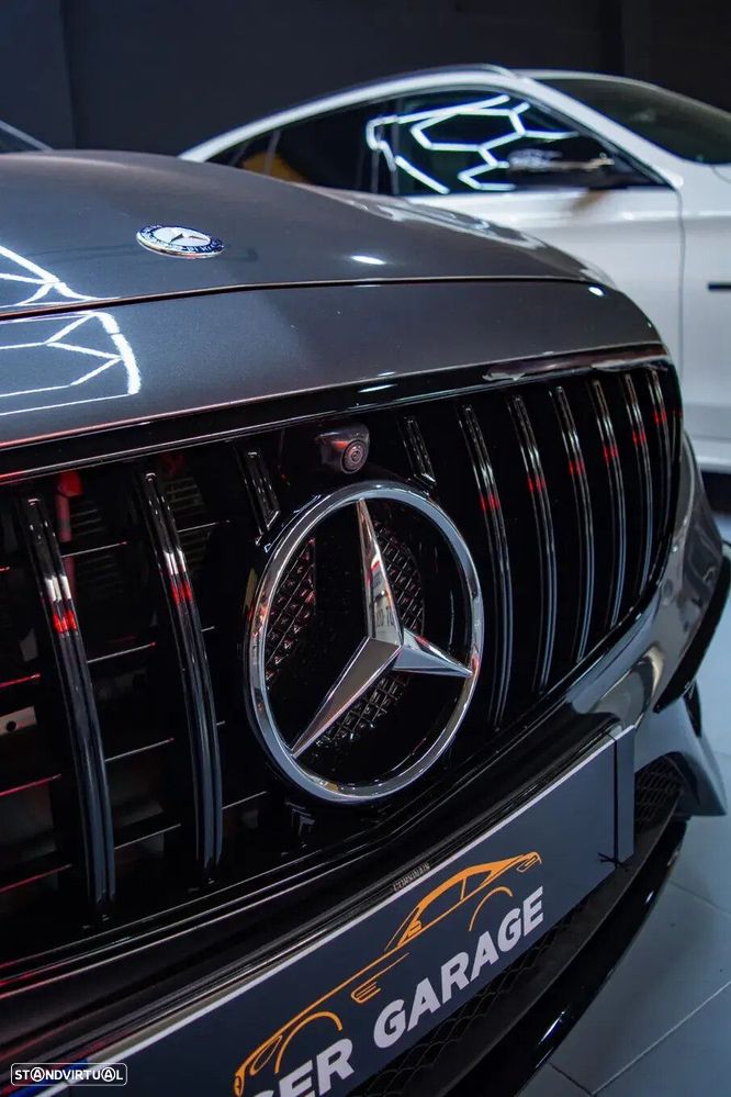 Mercedes-Benz E 220 - 4