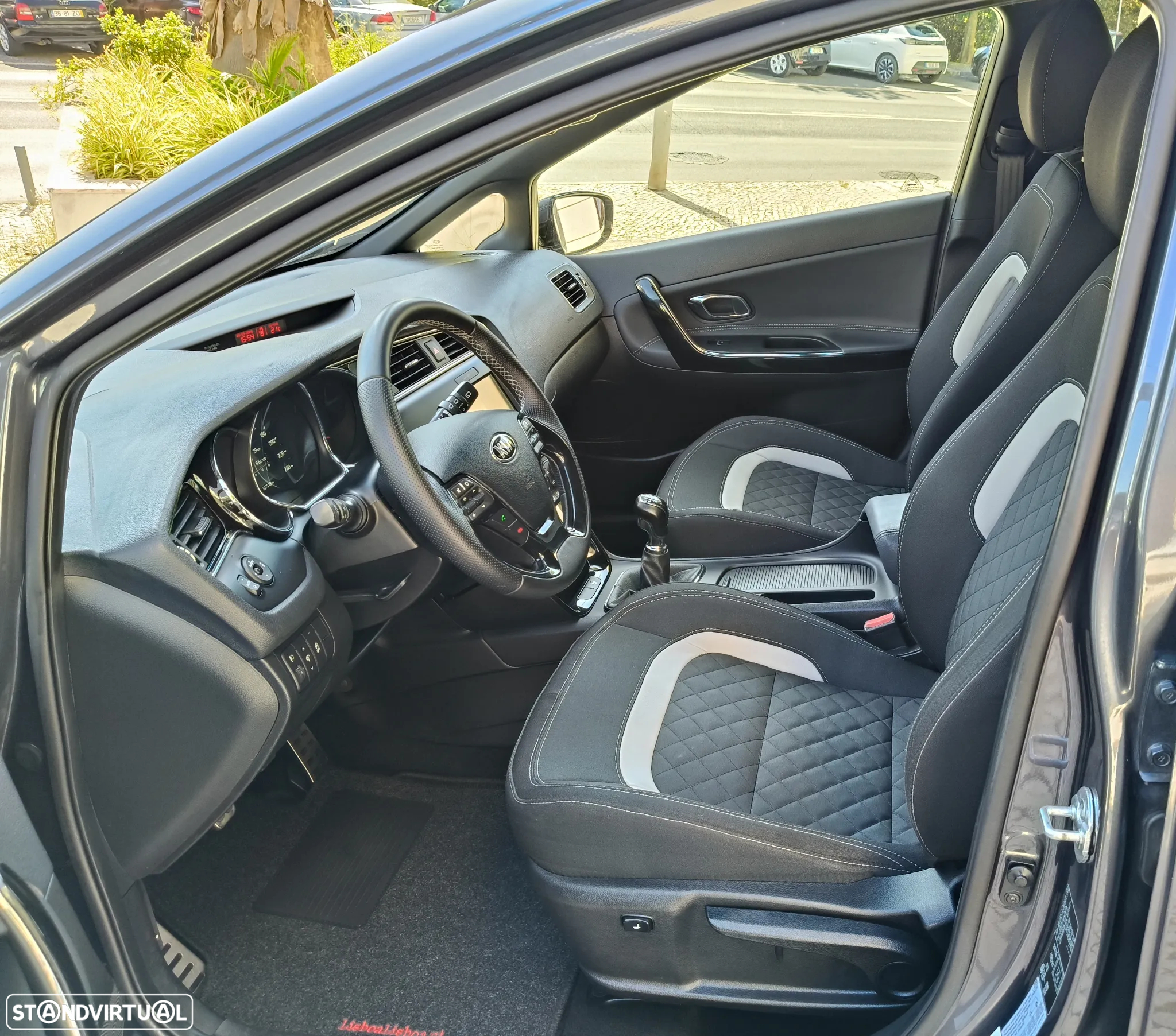 Kia Ceed SW 1.6 CRDi GT Line - 10