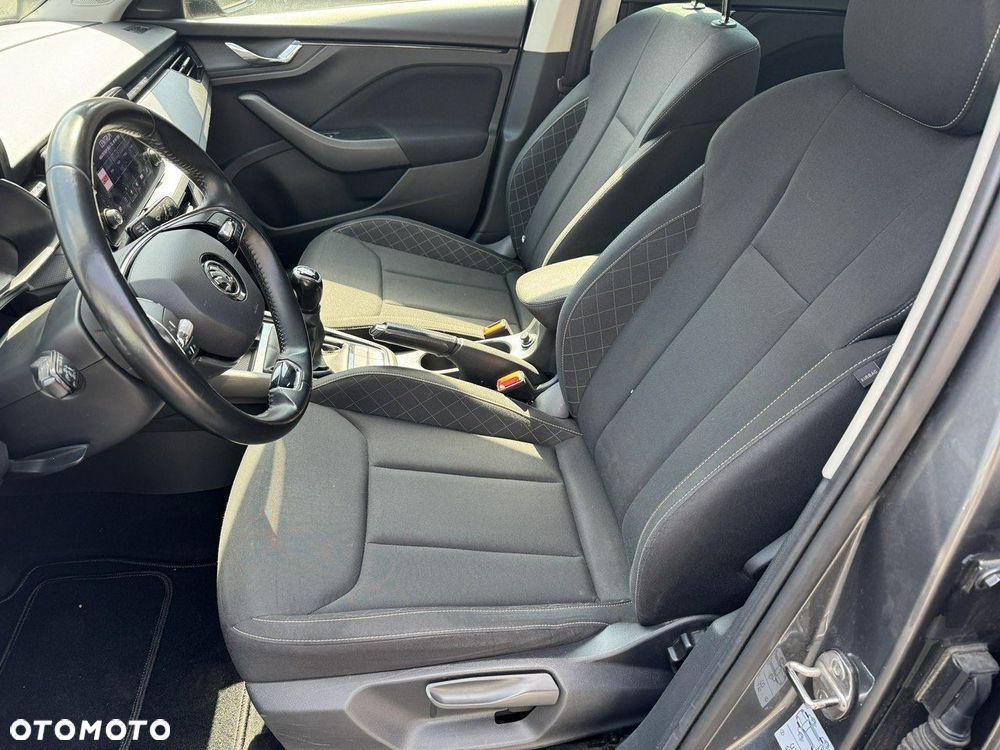 Skoda Kamiq 1.0 TSI Ambition - 17