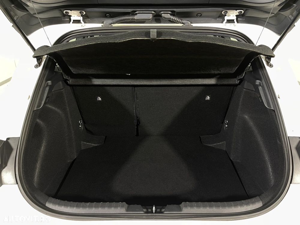 Toyota Corolla 1.8 HSD Dynamic - 13