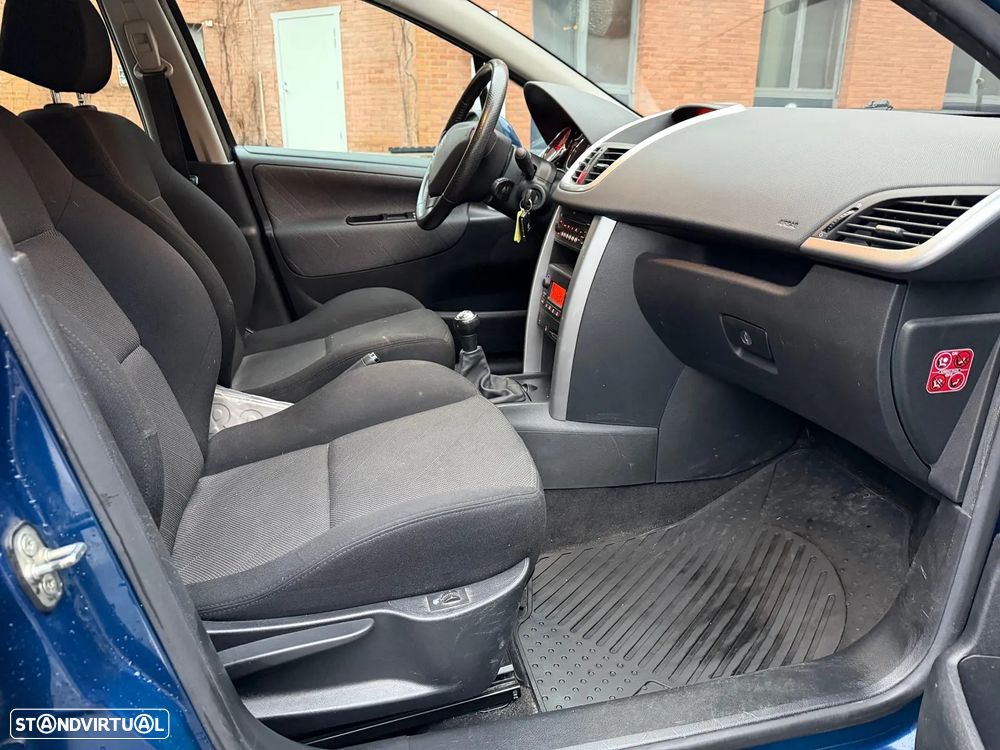 Peugeot 207 1.4 16V Premium - 2