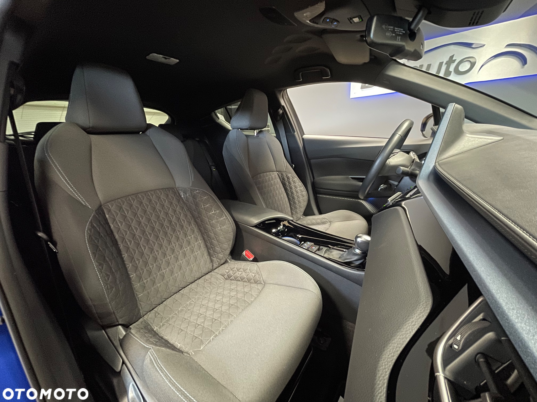 Toyota C-HR 1.8 Hybrid Style - 18