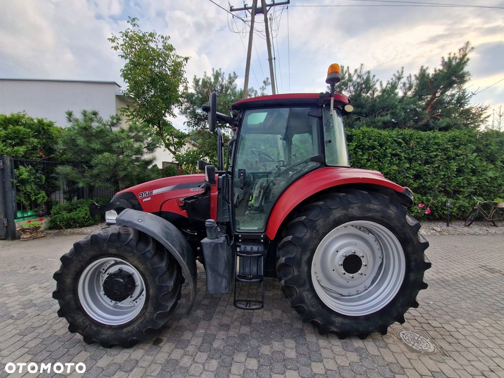 Case IH FARMALL 95U PRO
