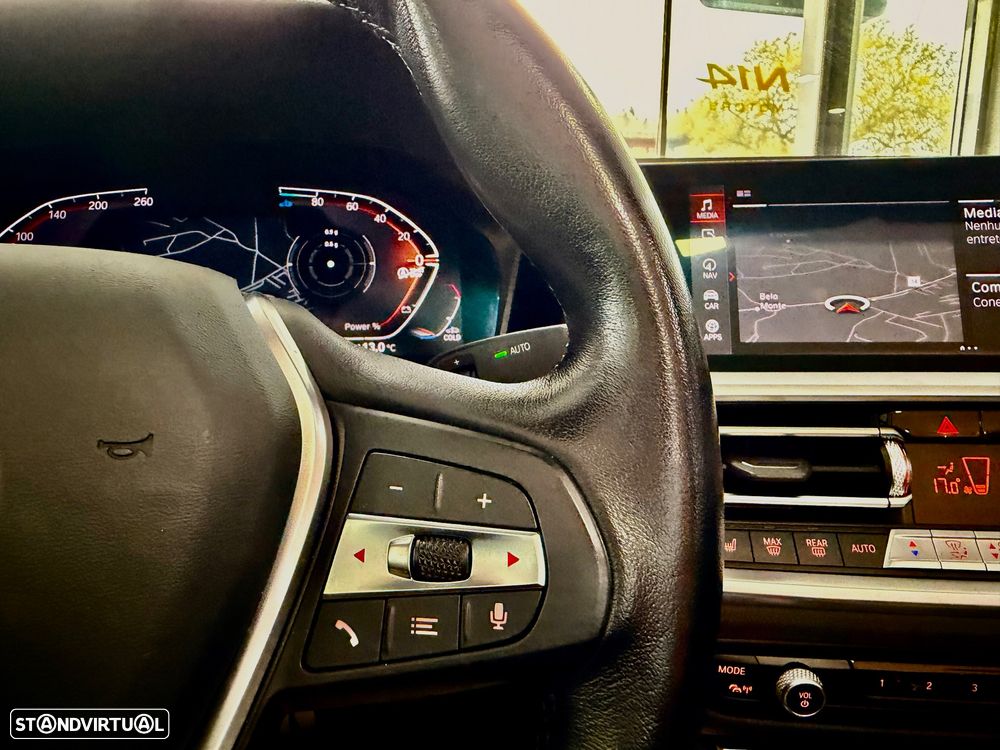 BMW 420 d Desportiva M Auto - 41