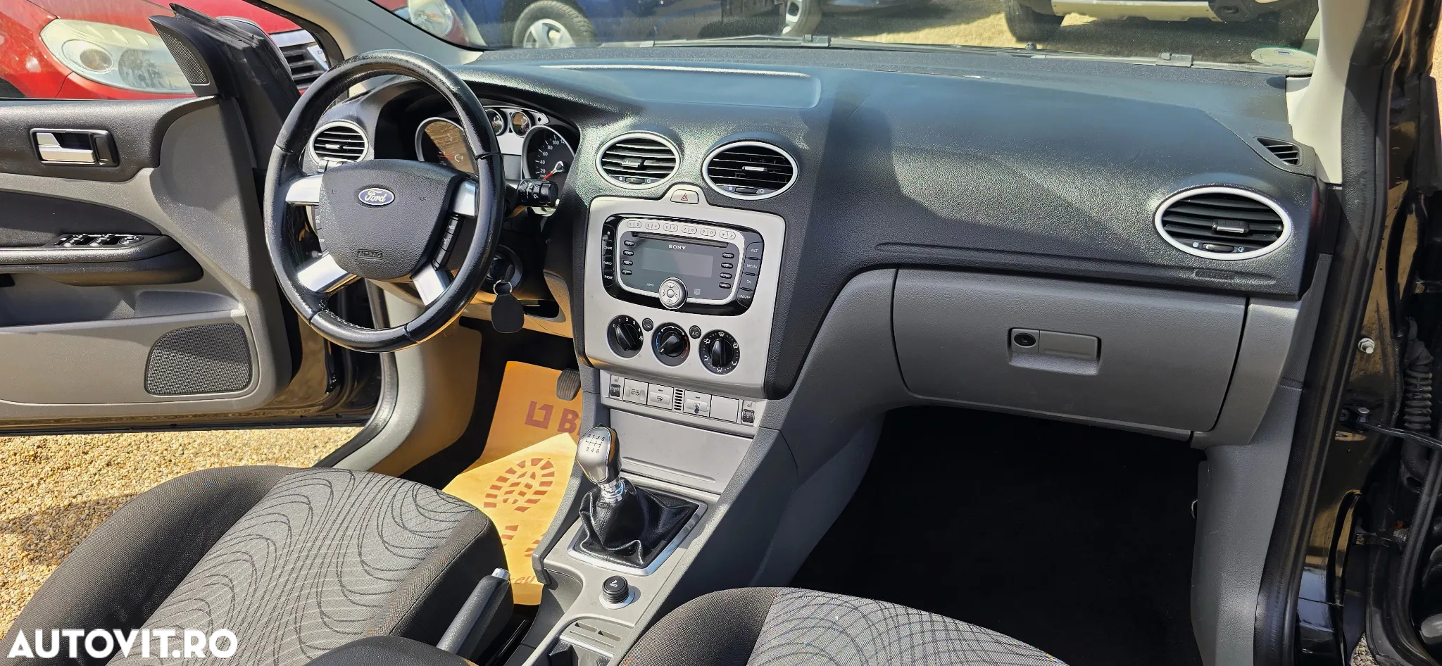Ford Focus 2.0 TDCI 136 Titanium - 34