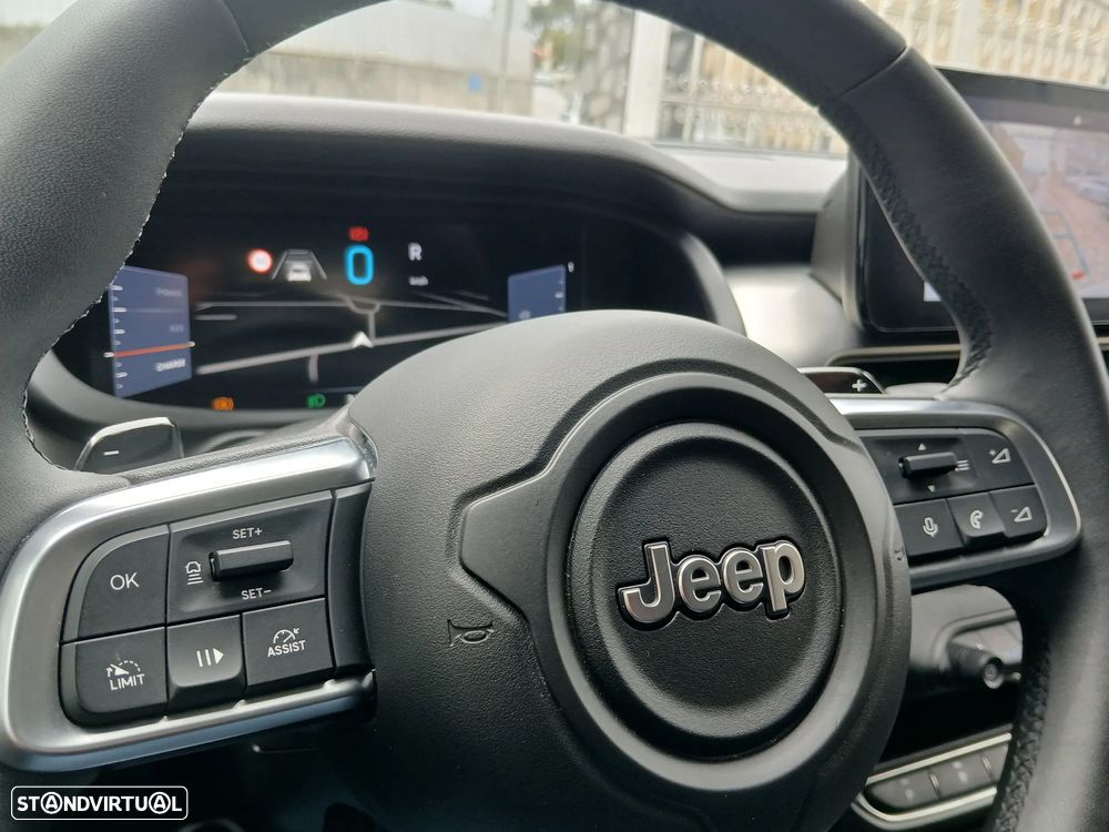 Jeep Avenger 1.2 e-Hybrid Altitude DCT - 27