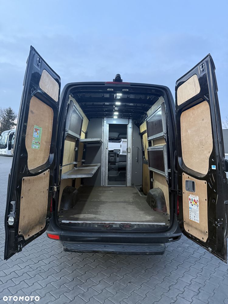 Mercedes-Benz Sprinter - 13