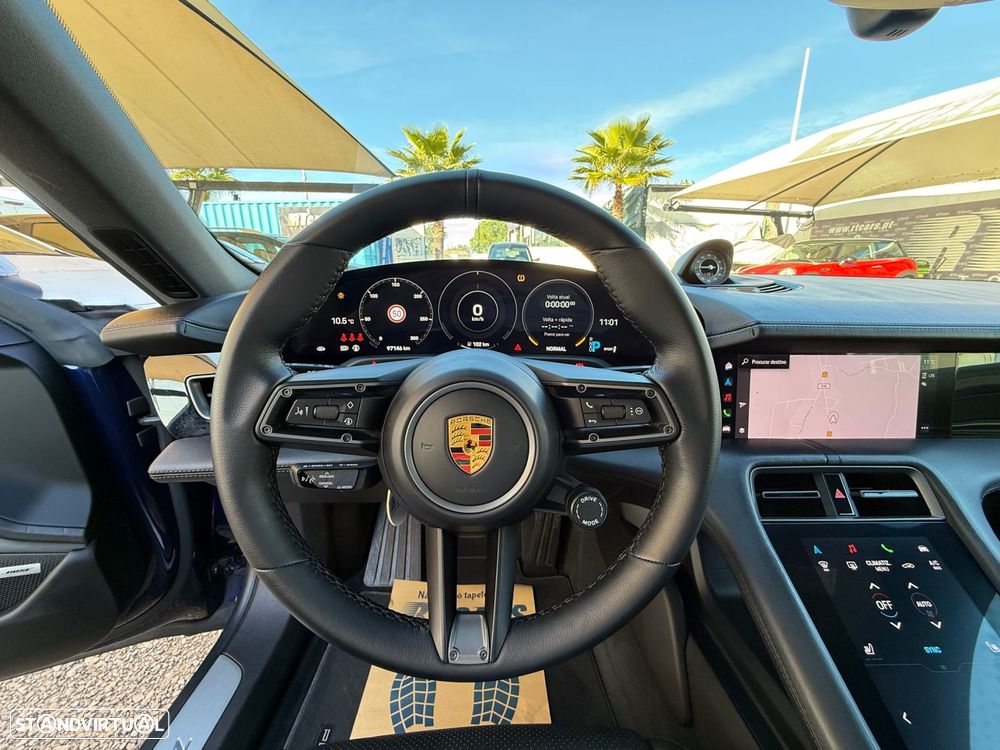 Porsche Taycan 4S - 22