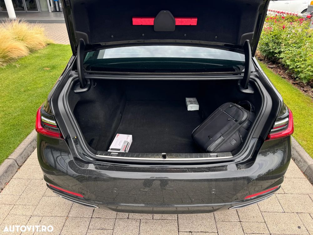 BMW Seria 7 740d xDrive - 28