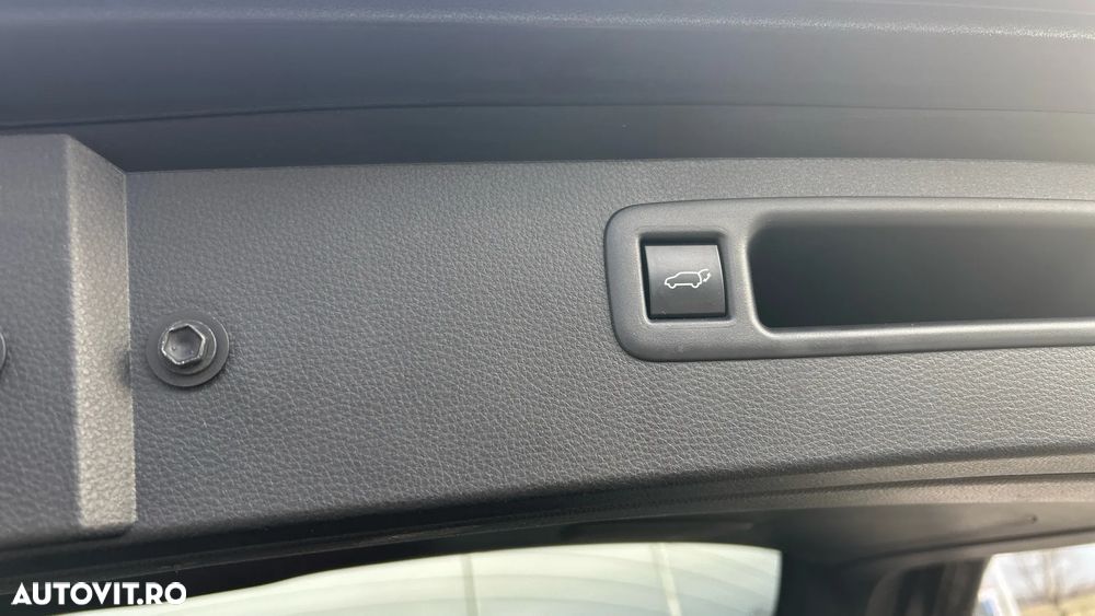 Toyota Highlander 2.5 L Dynamic Force 248CP Luxury Metallic - 12