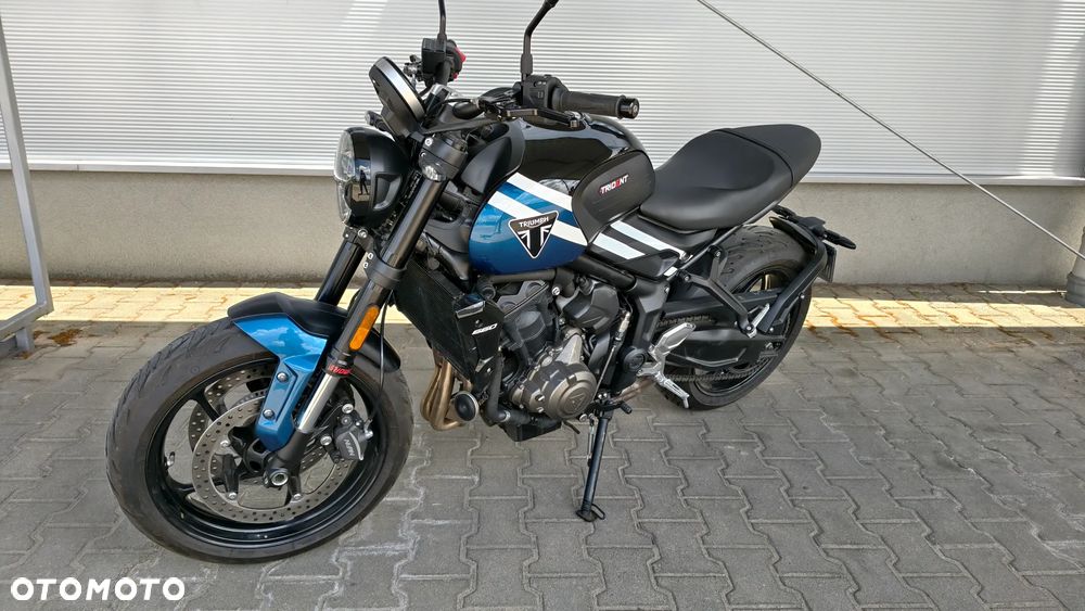 Triumph Trident - 4