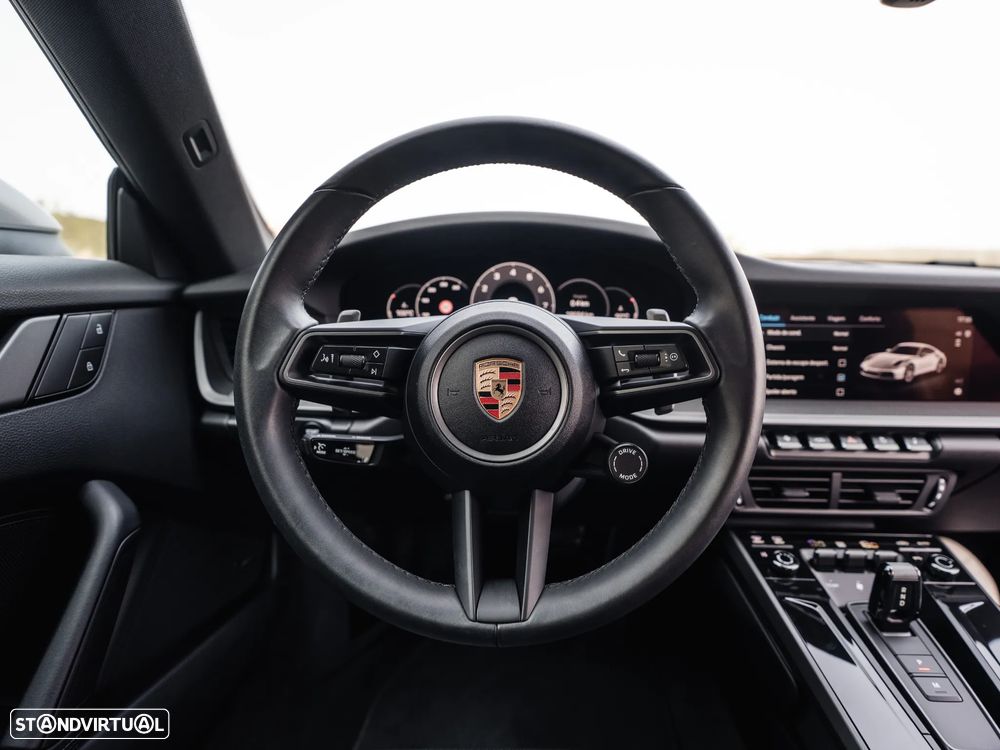 Porsche 911 (992) Carrera - 18