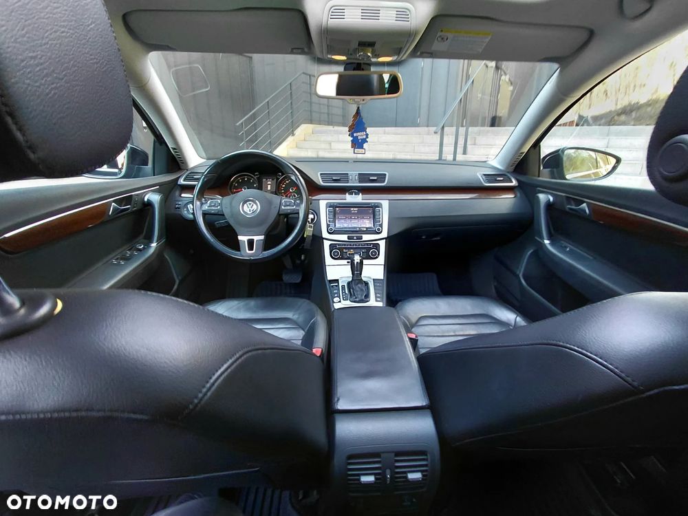 Volkswagen Passat - 6