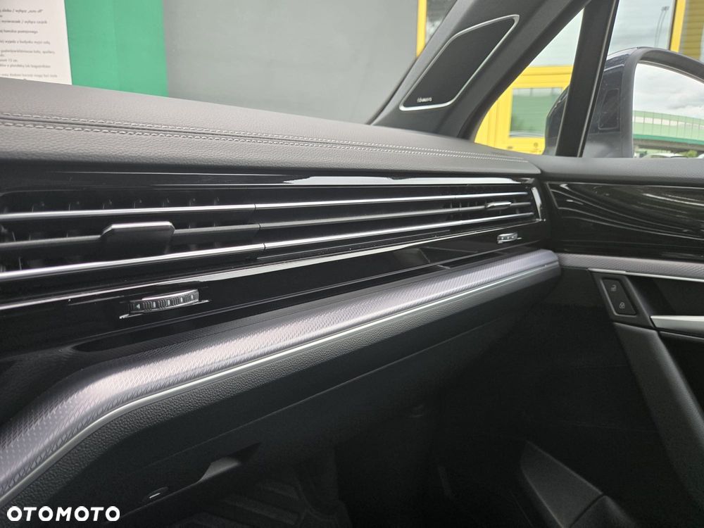 Volkswagen Touareg 3.0 V6 TDI 4Motion R-Line - 11