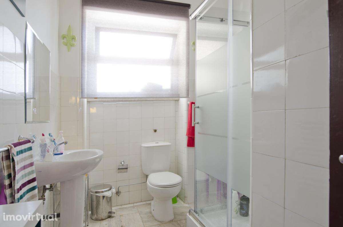 Quarto - localizado em Alcântara Lisbon - Grande imagem: 4/49