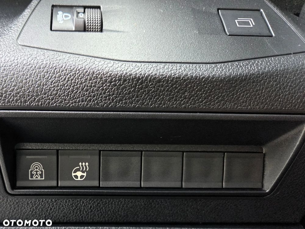 Peugeot Rifter Long MPV 1.2 PureTech Allure S&S N1 - 27