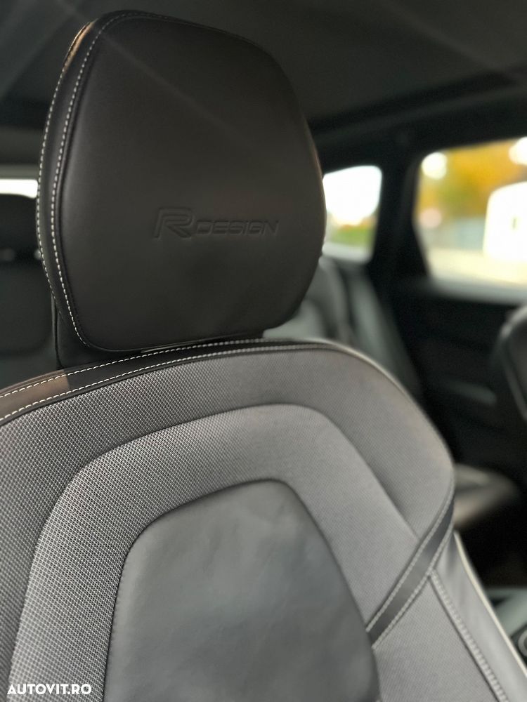 Volvo XC 60 D4 R-Design - 4