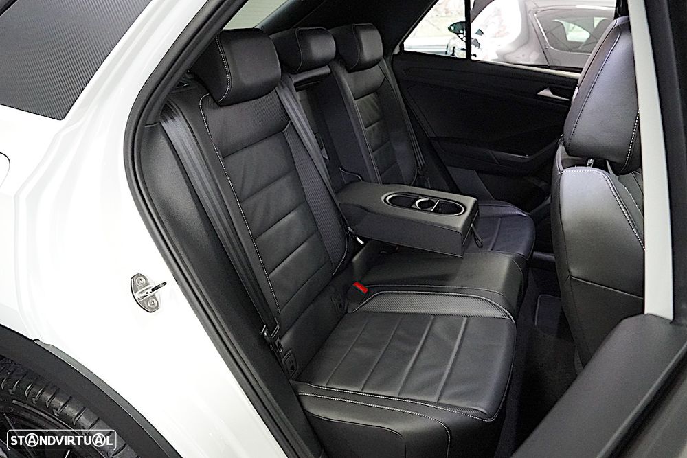 VW T-Roc 1.5 TSI R-Line DSG - 18