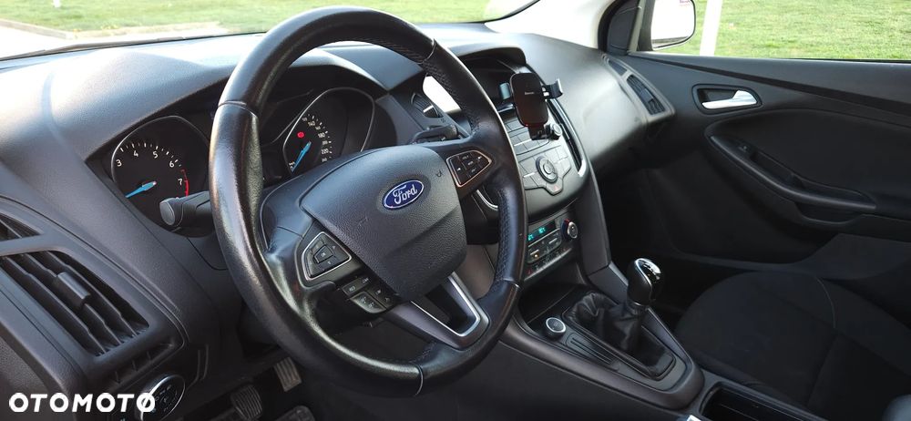 Ford Focus 1.6 Gold X - 20