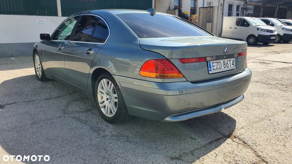 BMW Seria 7 735i - 20
