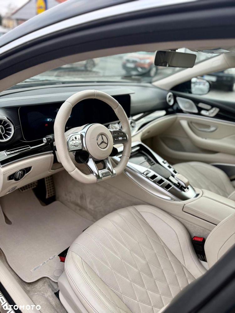 Mercedes-Benz AMG GT - 10