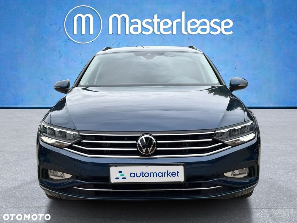 Volkswagen Passat - 2