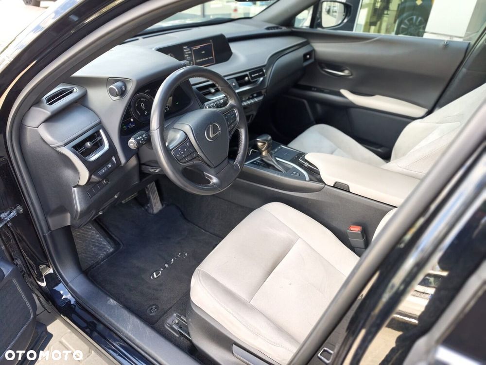Lexus UX 250h GPF Business Edition 2WD - 9